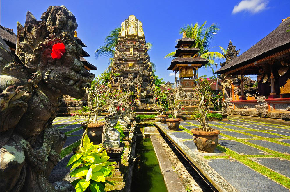 Bali-travel-Buddhism-temples-around.jpg